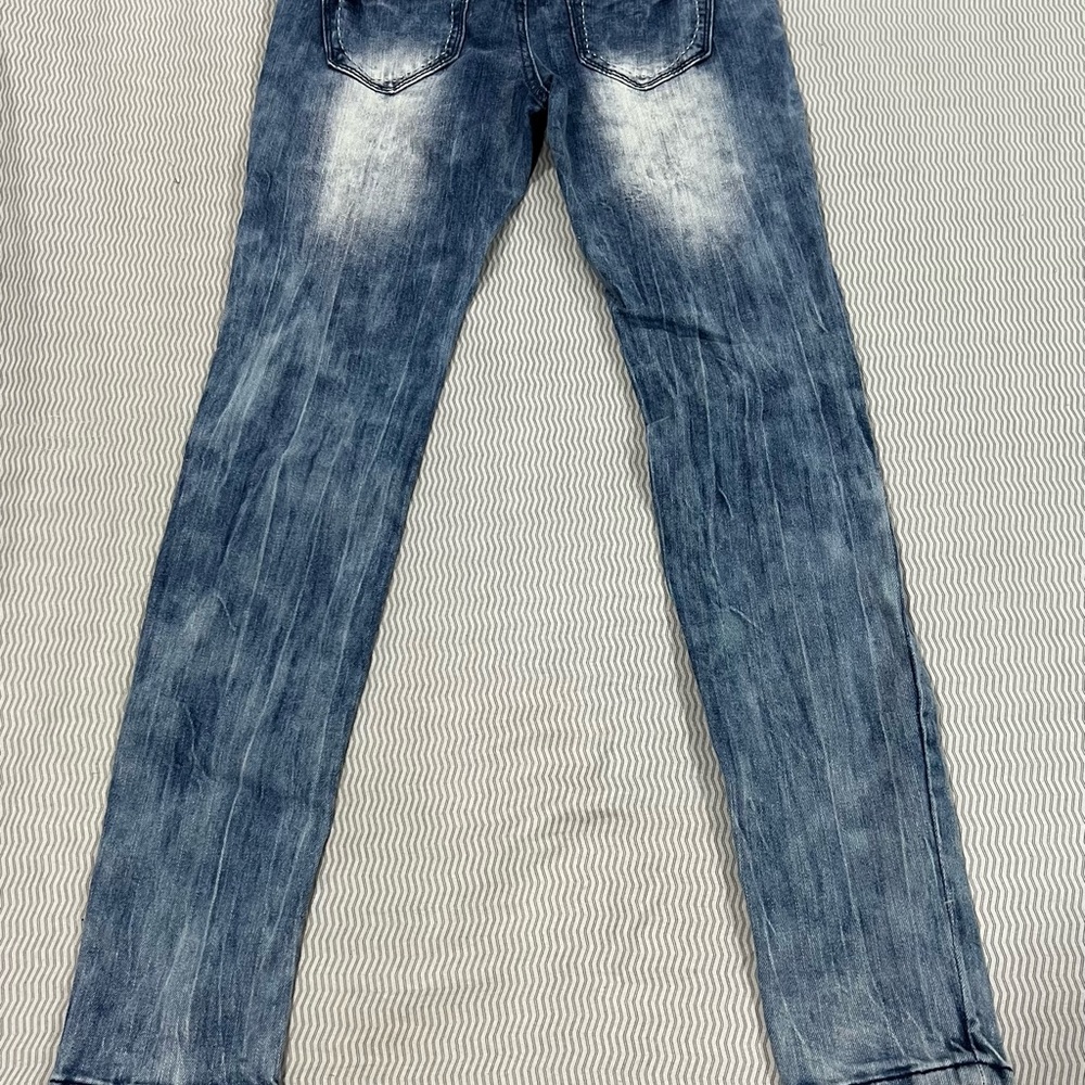 Almost Famous- Ripped Denim Jeans - Picture 4 of 4